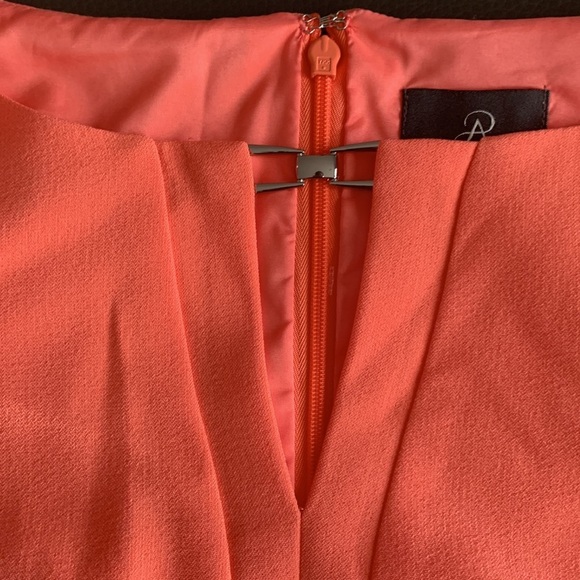 NEW Adrianna Papell Three Quarter Sleeve Crepe Shift Dress Melon Color Size 4 - Picture 5 of 7